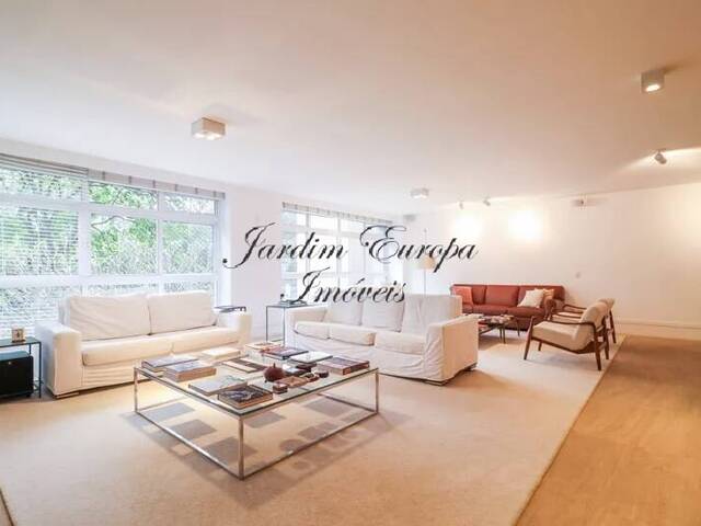 Venda em Jardim Europa - São Paulo