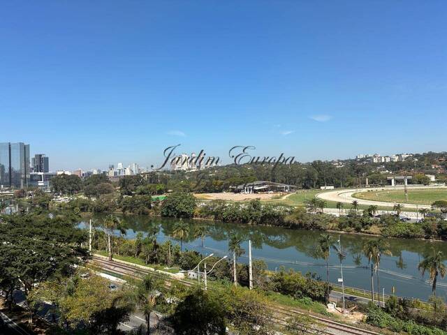 Venda em Jardim Europa - São Paulo