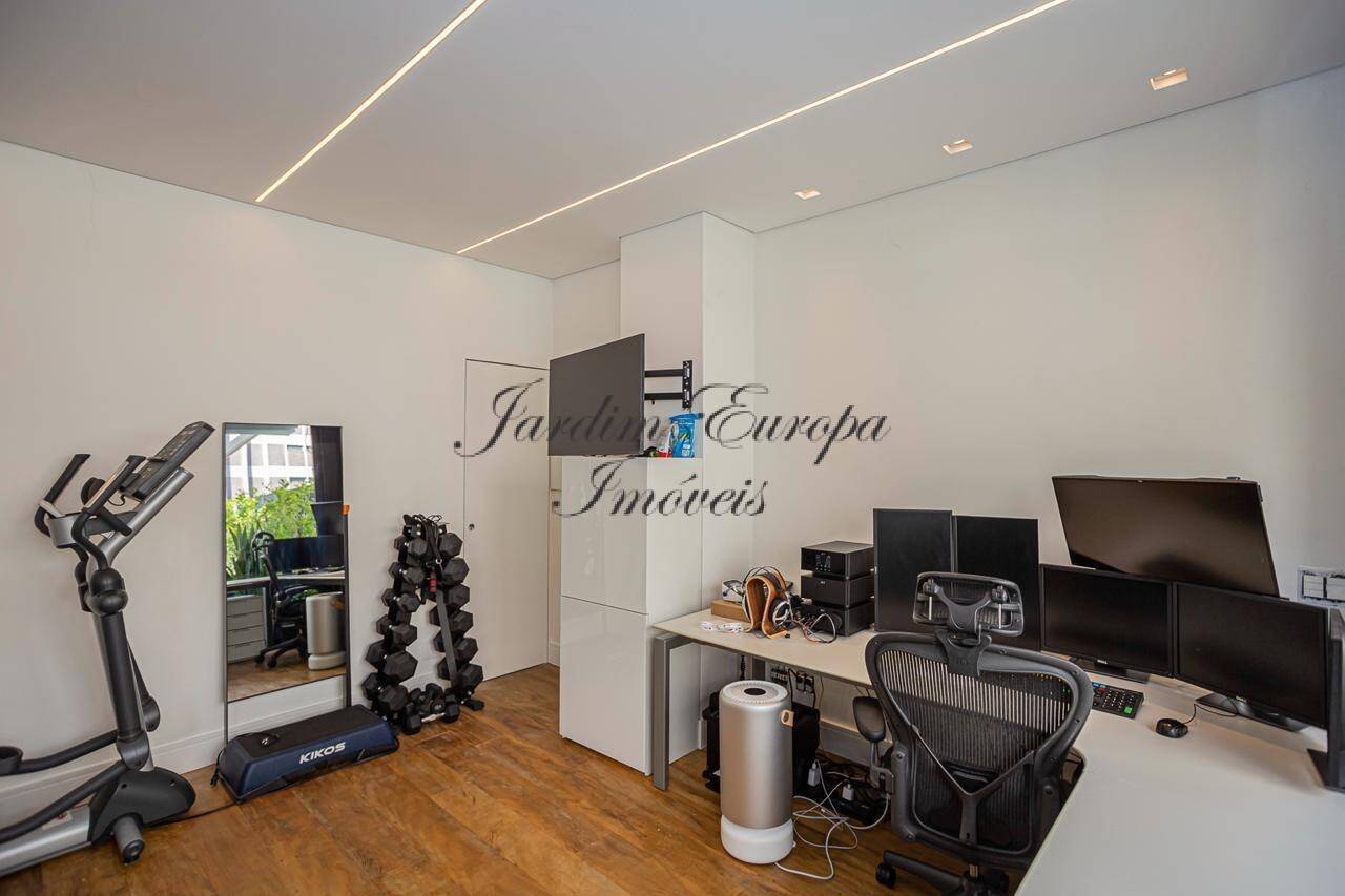 Cobertura à venda e aluguel com 3 quartos, 420m² - Foto 32