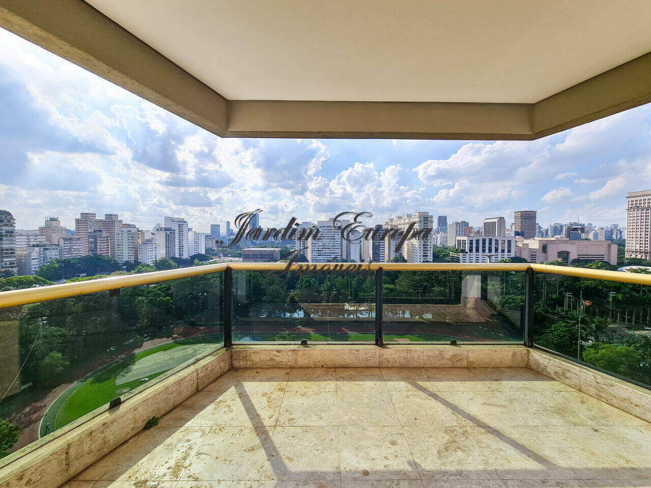 Apartamento, 3 quartos, 280 m² - Foto 1
