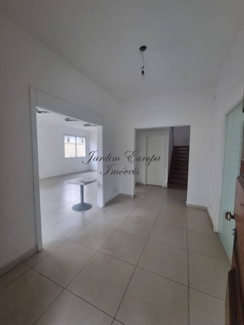 Casa à venda com 1 quarto, 391m² - Foto 9
