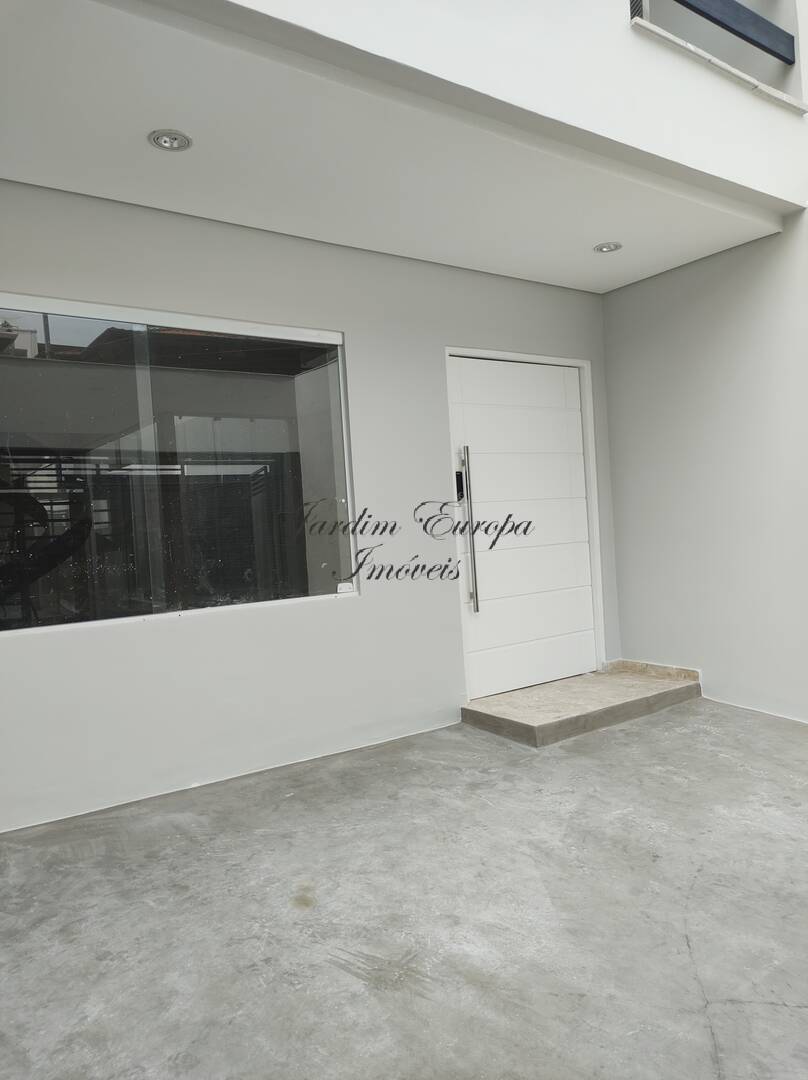 Sobrado à venda e aluguel com 2 quartos, 250m² - Foto 2