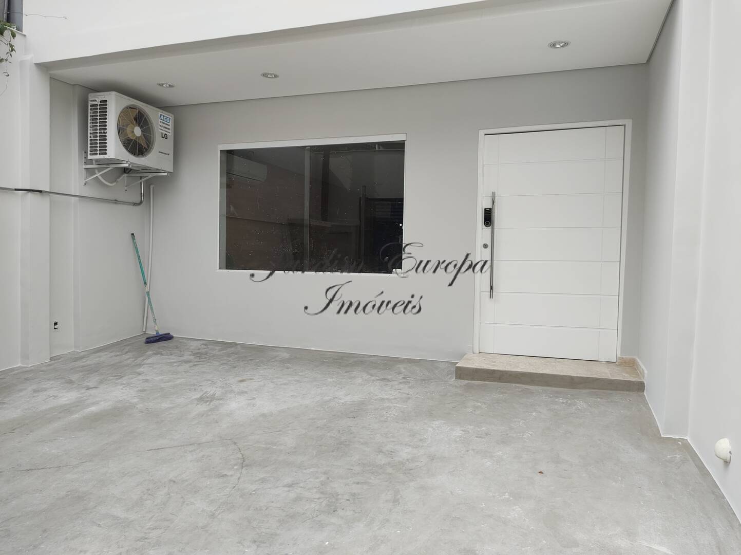 Sobrado à venda e aluguel com 2 quartos, 250m² - Foto 8