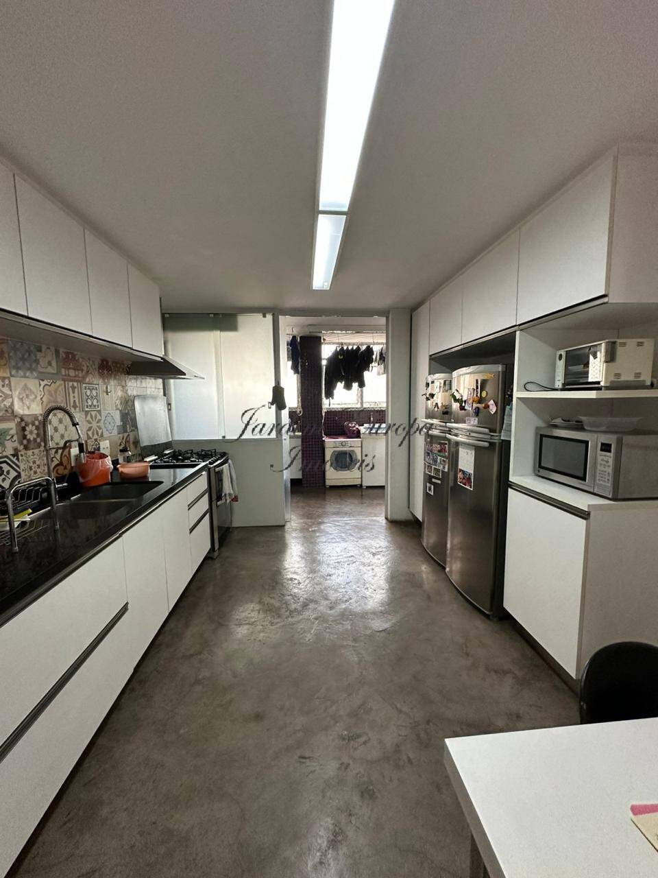 Apartamento para alugar com 3 quartos, 260m² - Foto 12