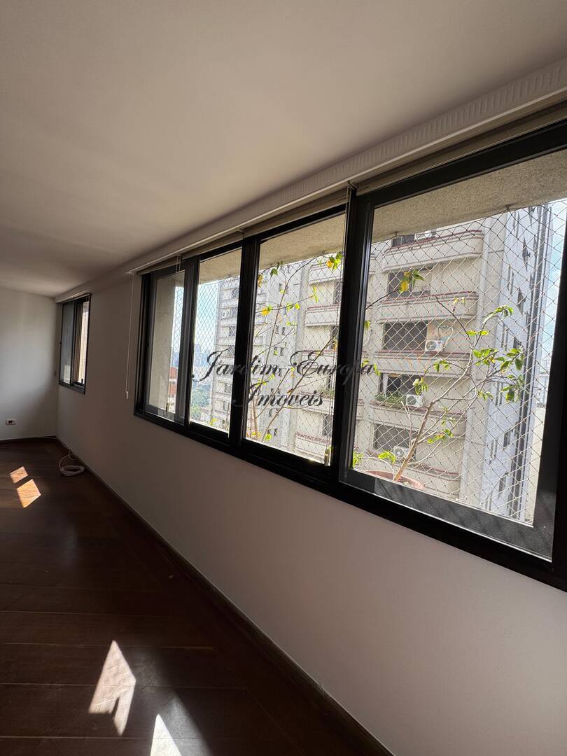 Apartamento para alugar com 3 quartos, 144m² - Foto 4