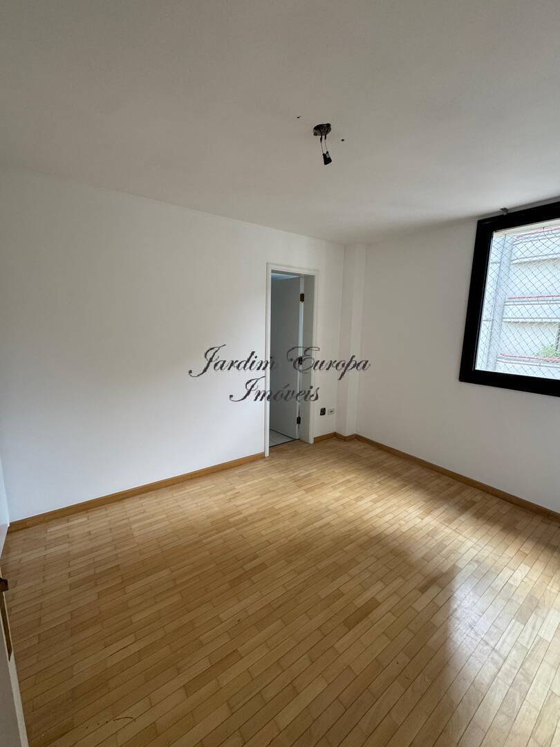Apartamento para alugar com 3 quartos, 144m² - Foto 8
