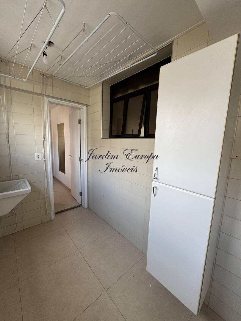 Apartamento para alugar com 3 quartos, 144m² - Foto 33