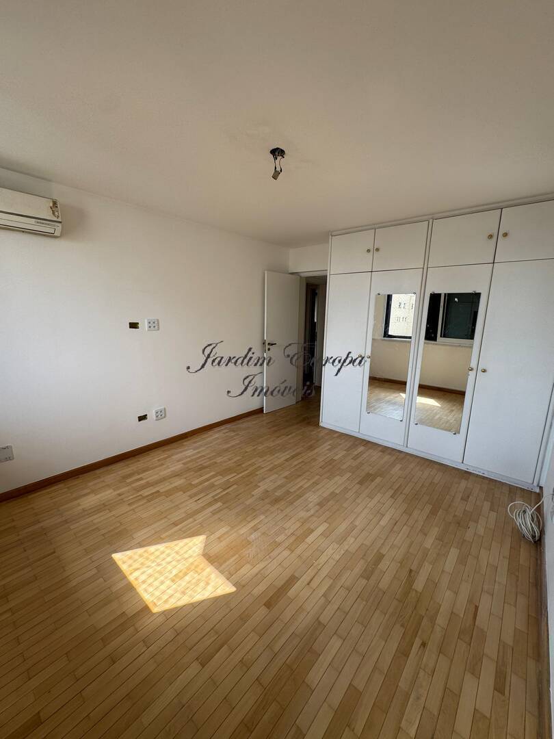 Apartamento para alugar com 3 quartos, 144m² - Foto 20