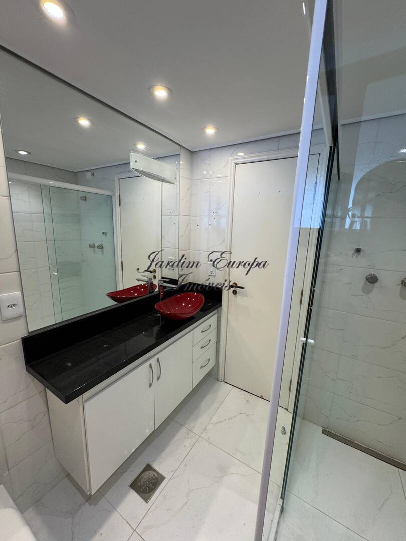 Apartamento para alugar com 3 quartos, 144m² - Foto 22