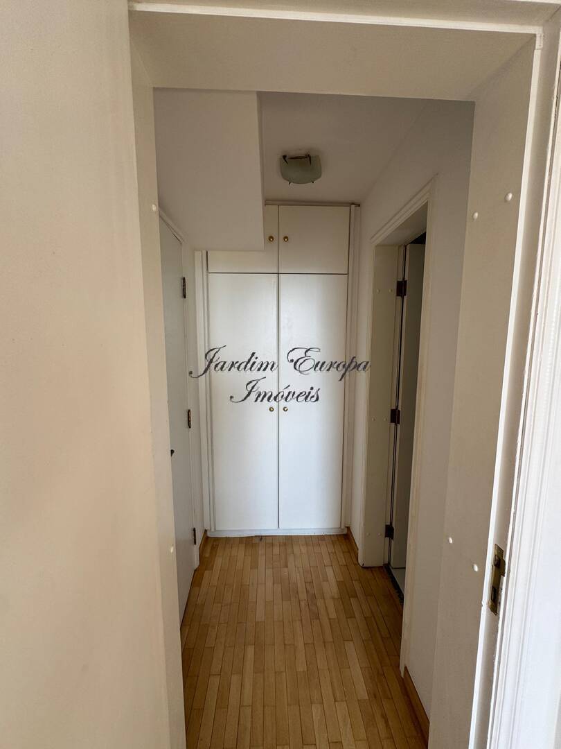 Apartamento para alugar com 3 quartos, 144m² - Foto 19