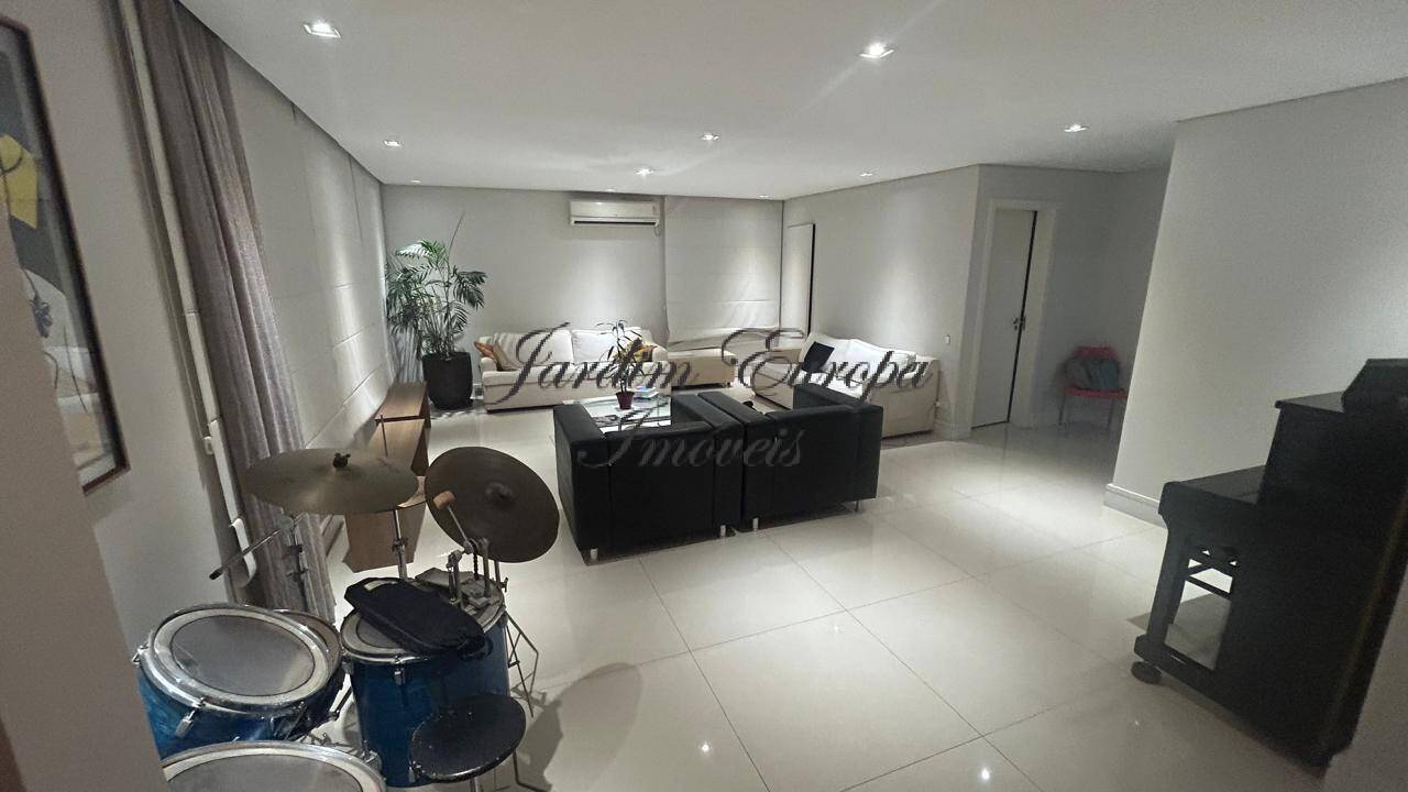 Apartamento, 3 quartos, 240 m² - Foto 10