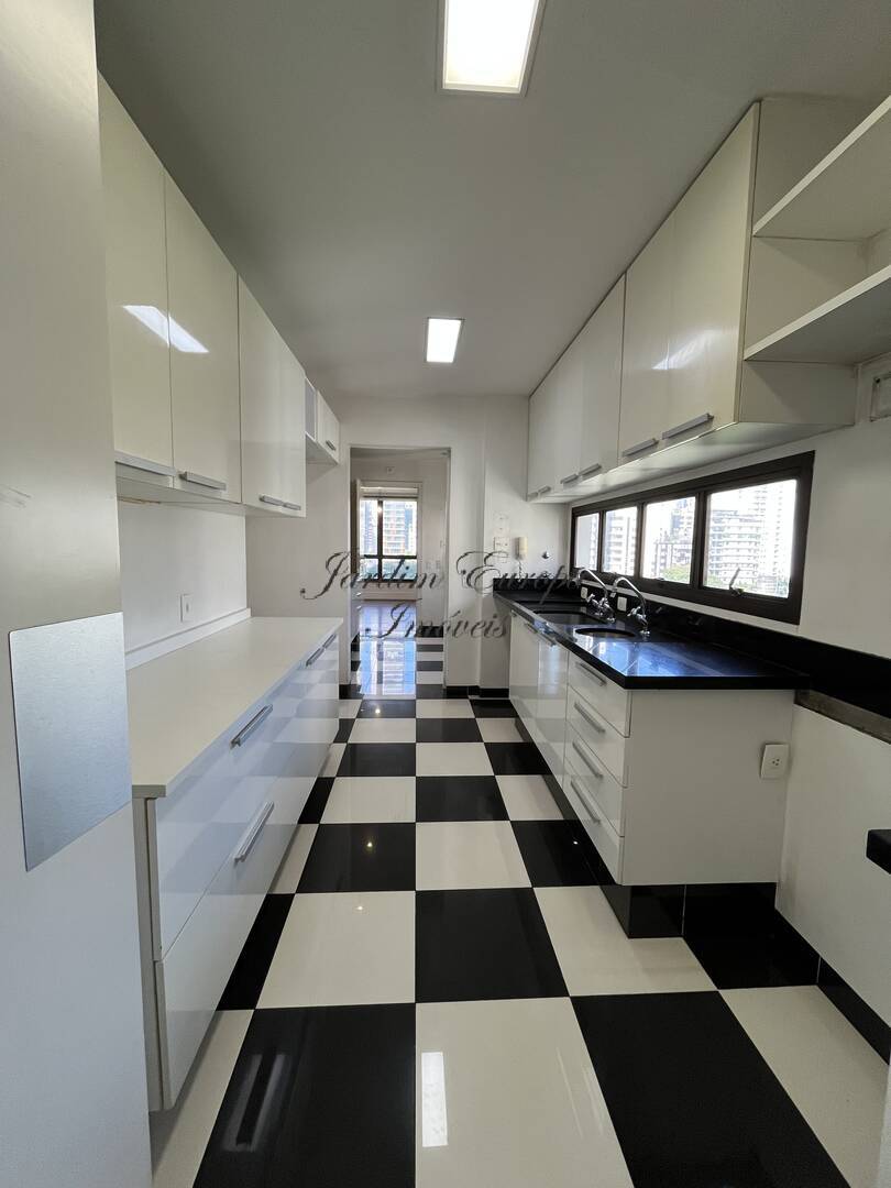 Apartamento, 3 quartos, 200 m² - Foto 35