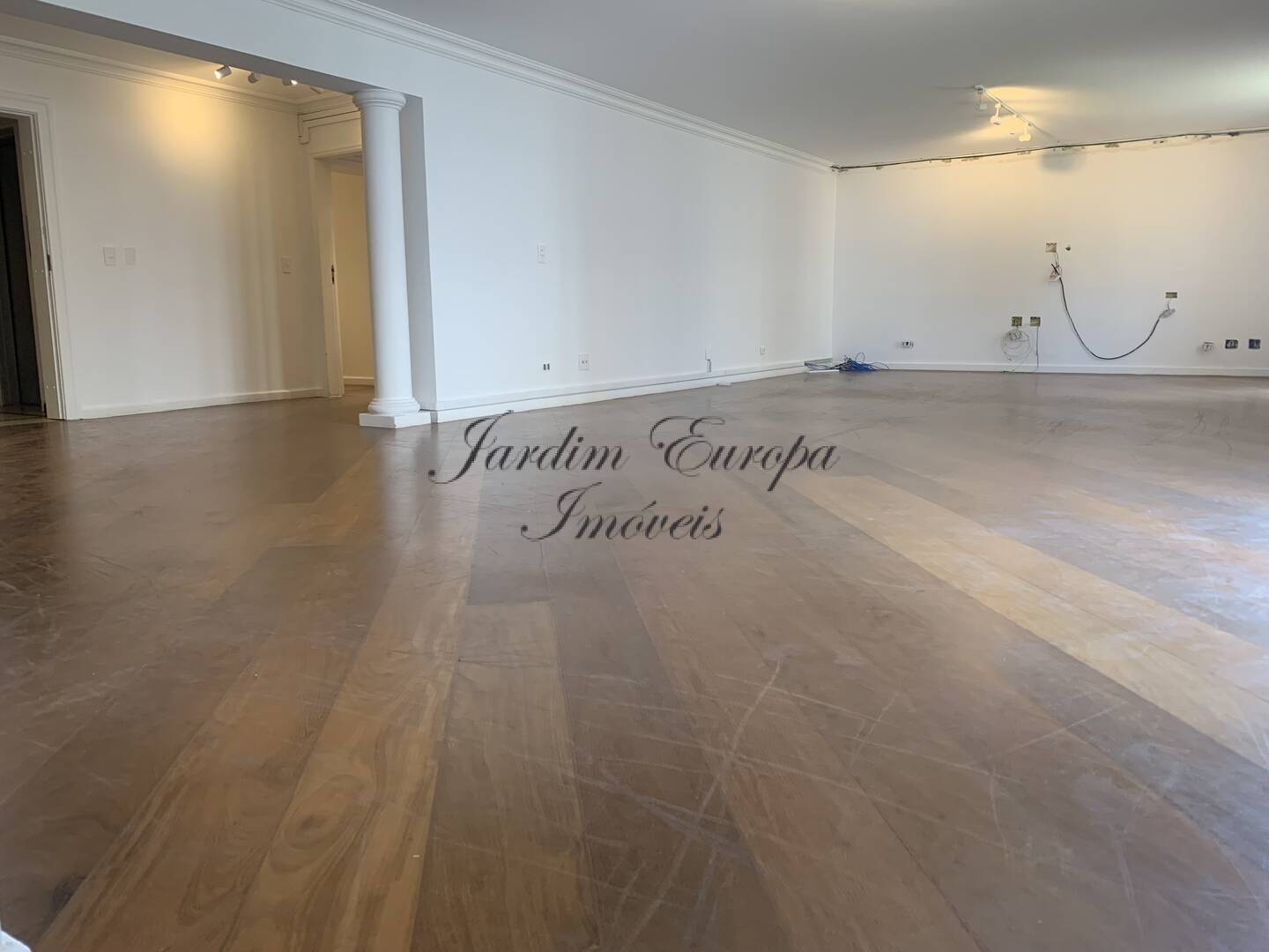 Apartamento, 4 quartos, 330 m² - Foto 1