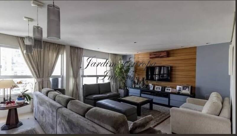 Apartamento, 3 quartos, 270 m² - Foto 1