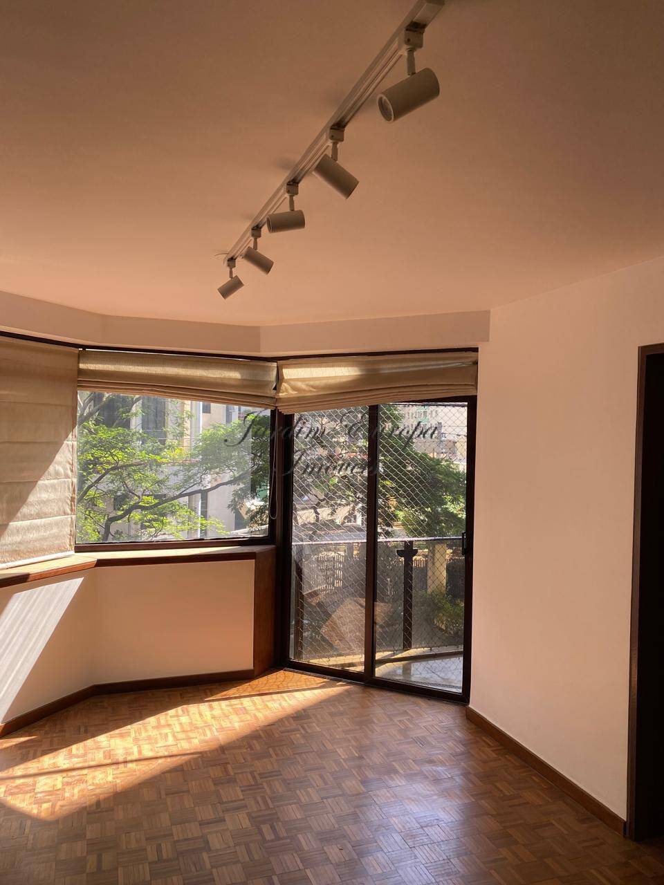 Apartamento, 3 quartos, 161 m² - Foto 1
