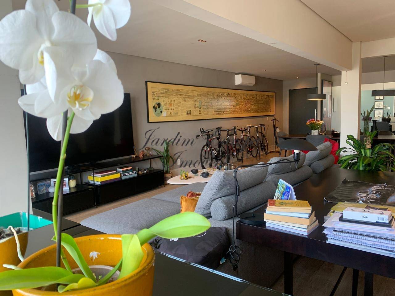 Apartamento, 3 quartos, 185 m² - Foto 1