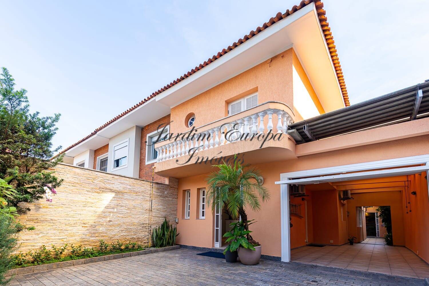 Casa, 4 quartos, 220 m² - Foto 2