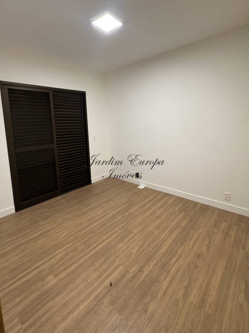 Apartamento, 4 quartos, 196 m² - Foto 11