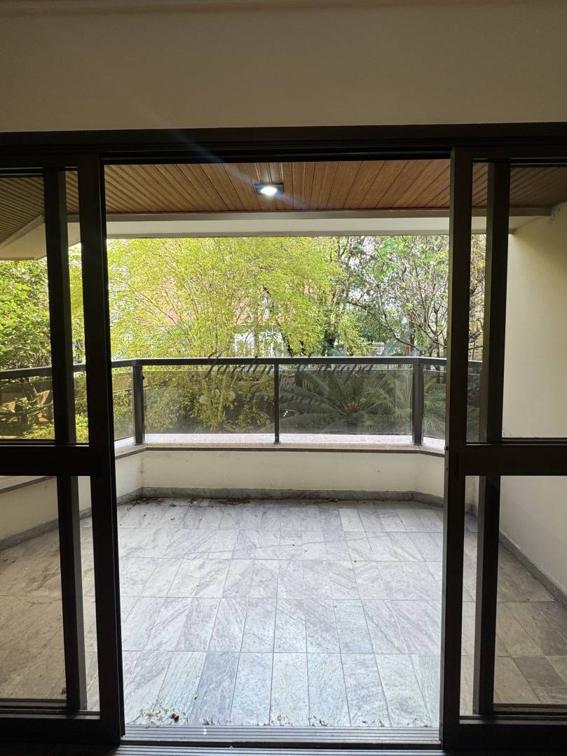 Apartamento, 4 quartos, 196 m² - Foto 2