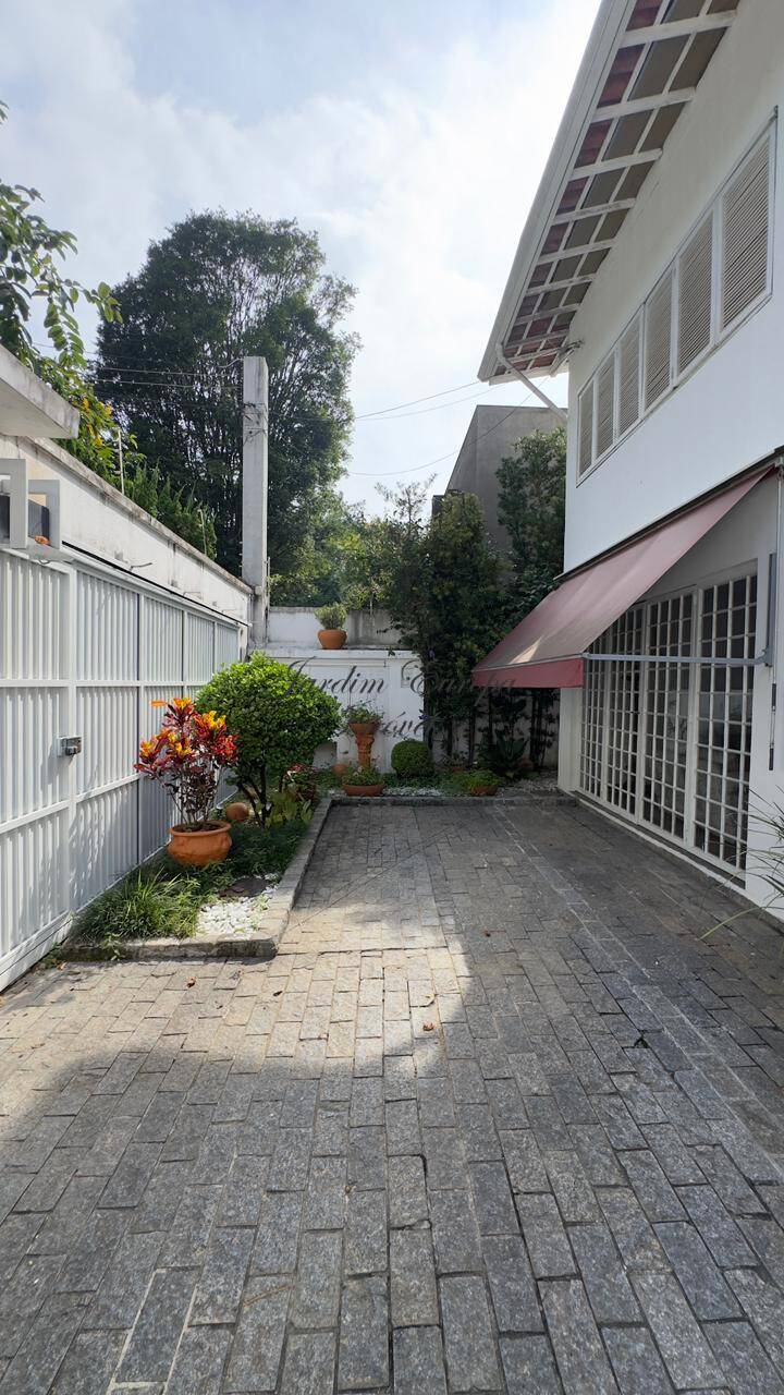Casa, 3 quartos, 330 m² - Foto 1